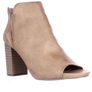 Madden Girl Fiizle Booties size 6.5